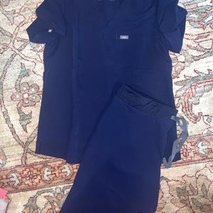 Navy Figs Scrub Set